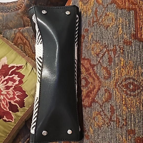 Calvin Klein Raffia Roxy Tote, Hand Bag - Picture 5 of 11